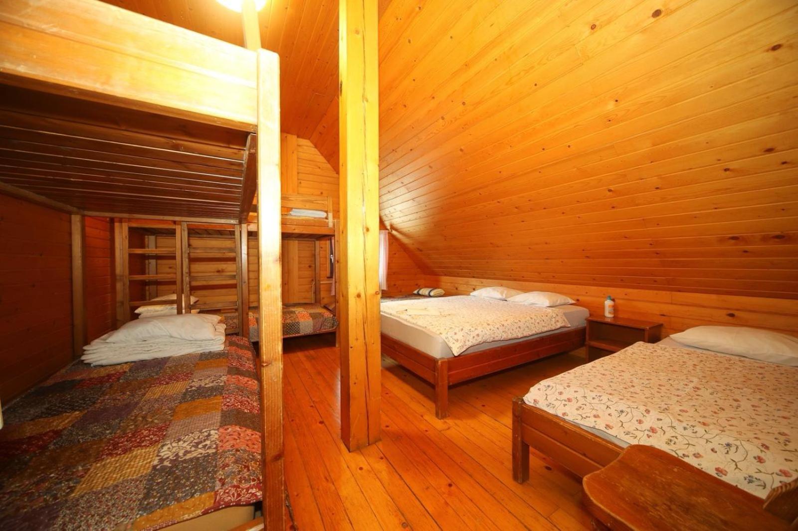 Hotel Planinska Koca Na Gozdu Kranjska Gora Exterior foto
