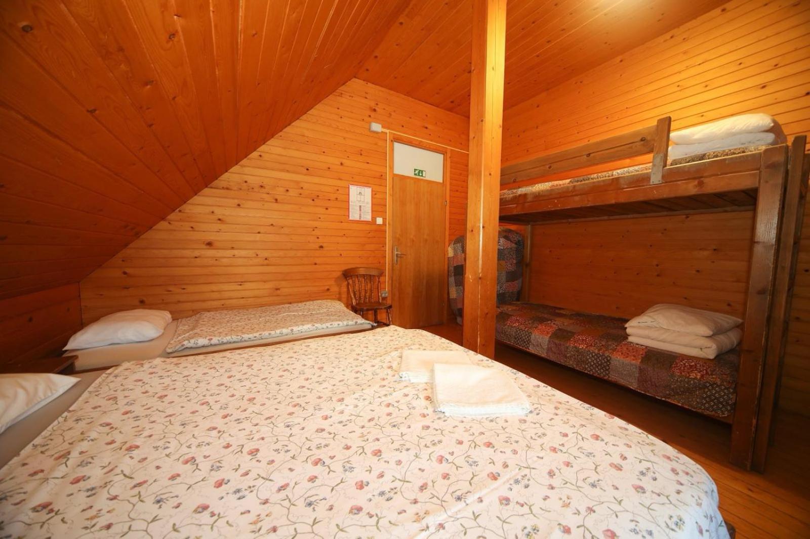 Hotel Planinska Koca Na Gozdu Kranjska Gora Exterior foto