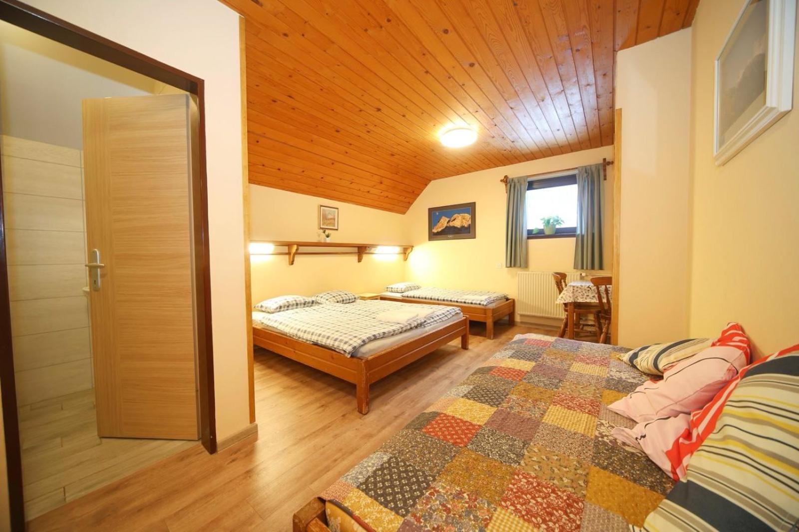 Hotel Planinska Koca Na Gozdu Kranjska Gora Exterior foto