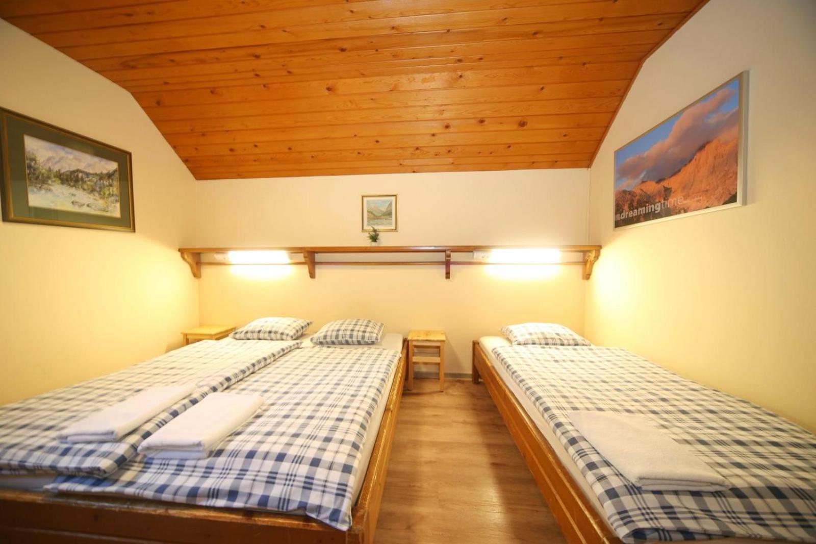 Hotel Planinska Koca Na Gozdu Kranjska Gora Exterior foto