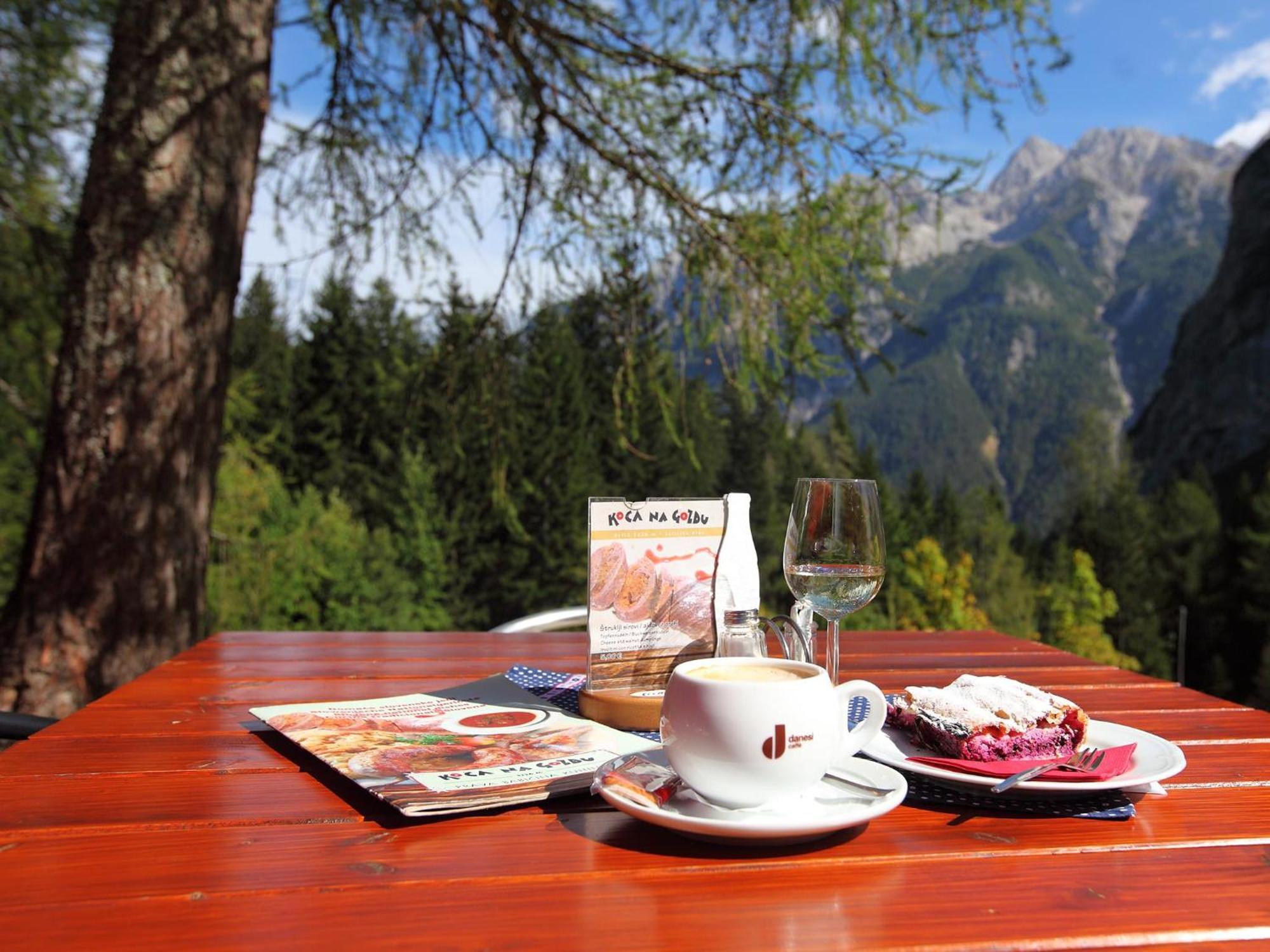 Hotel Planinska Koca Na Gozdu Kranjska Gora Exterior foto