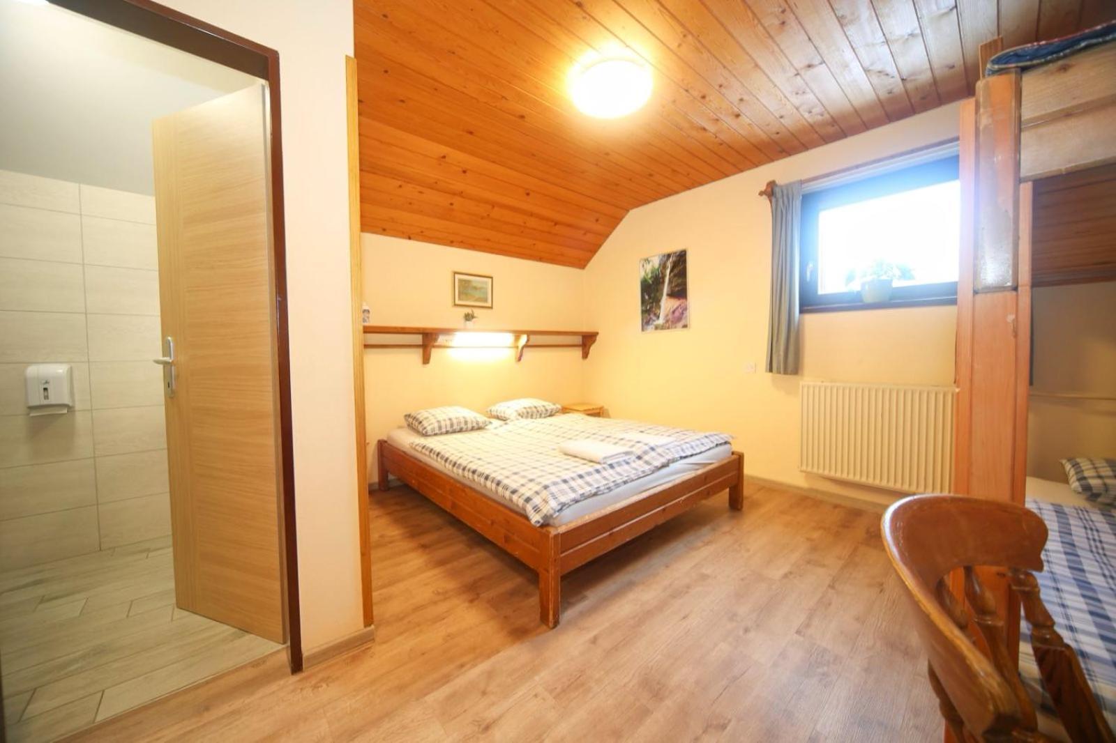 Hotel Planinska Koca Na Gozdu Kranjska Gora Exterior foto