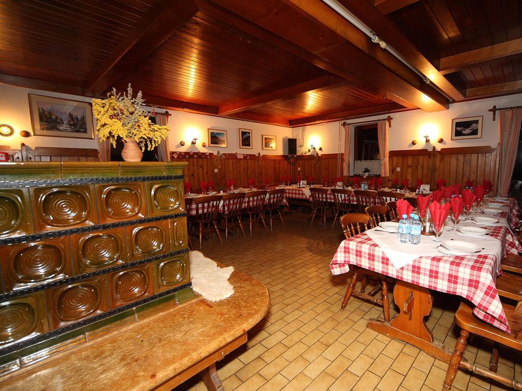 Hotel Planinska Koca Na Gozdu Kranjska Gora Exterior foto