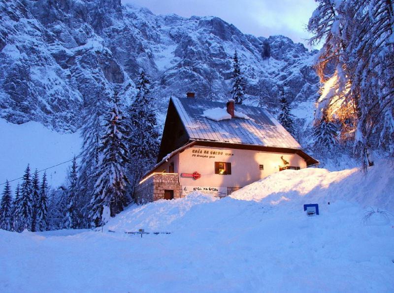 Hotel Planinska Koca Na Gozdu Kranjska Gora Exterior foto
